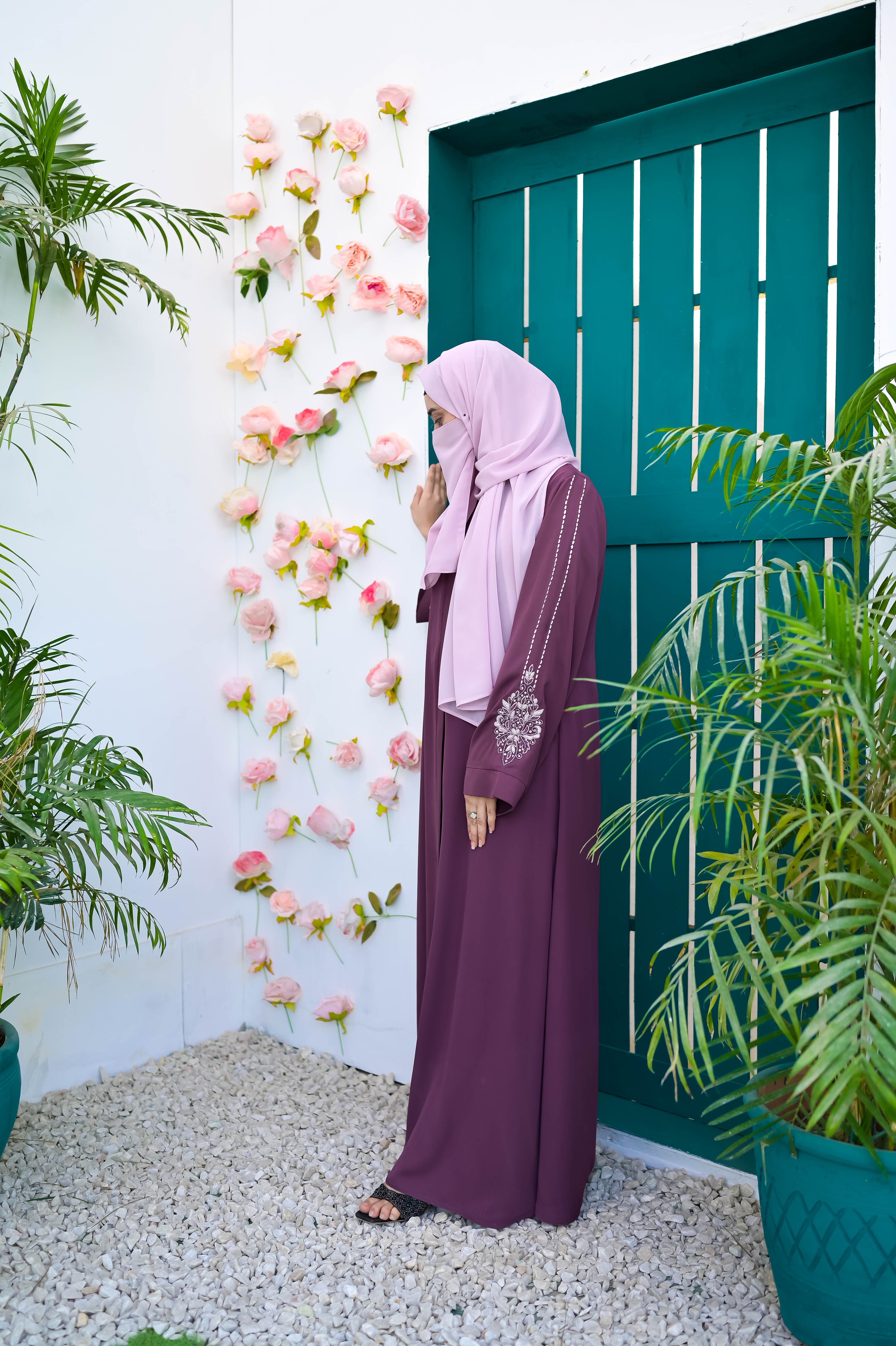 Berry Veil Abaya for Women – Buy Online Pakistan