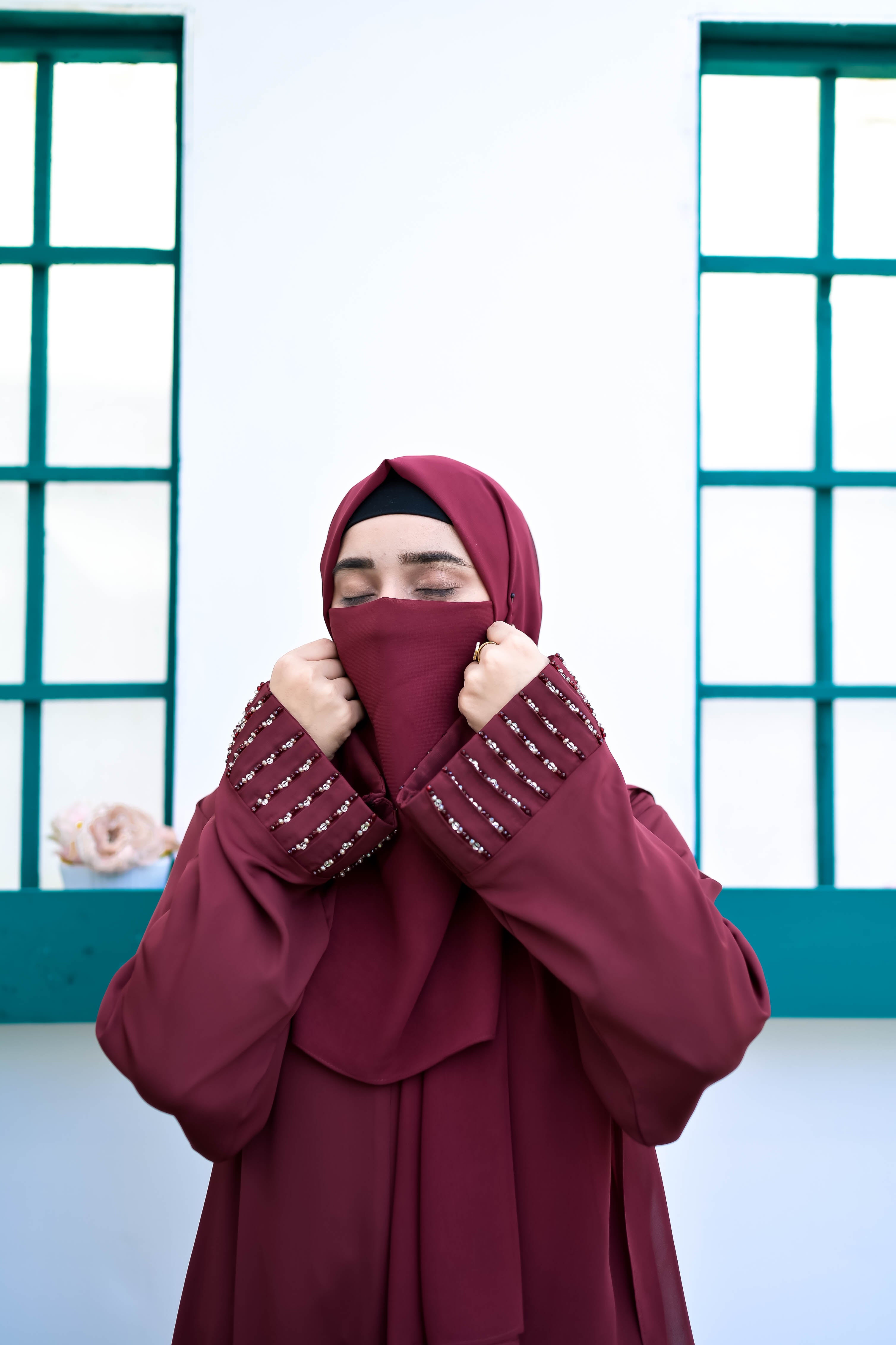 Maroon Majesty Abaya for Women – Buy Online Pakistan